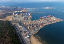 Sześć kancelarii w finale akwizycji portu kontenerowego