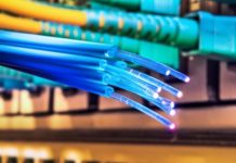 Trzy kancelarie w sfinalizowanym zakupie światłowodów przez telefonię komórkową