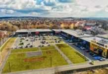 Act BSWW doradza TUF Real Estate przy sprzedaży parku handlowego