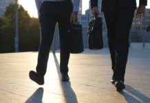 Dwóch prawników zdążyło jeszcze przejść do Dentons z Allen & Overy