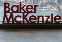Letni awans prawniczki handlowej w Baker McKenzie