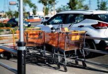 Duet kancelarii w megasprzedaży wielopaka niemieckich parków handlowych w Polsce