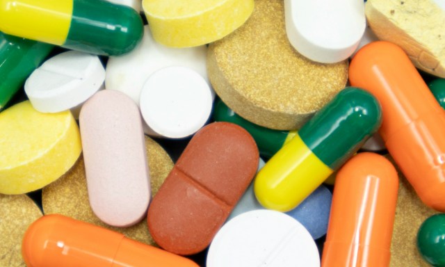 CMS i Dentons w miliardowej akwizycji rumuńskiej firmy farmaceutycznej przez polskiego producenta leków
