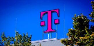 CMS i Clifford Chance w teletransakcji przejęcia sieci internetowej przez sieć smartfonową